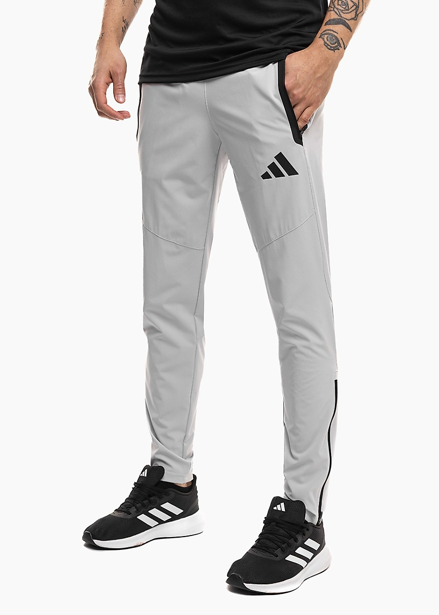 Vyriškos kelnės adidas Tiro 26 Travel Woven KE8363